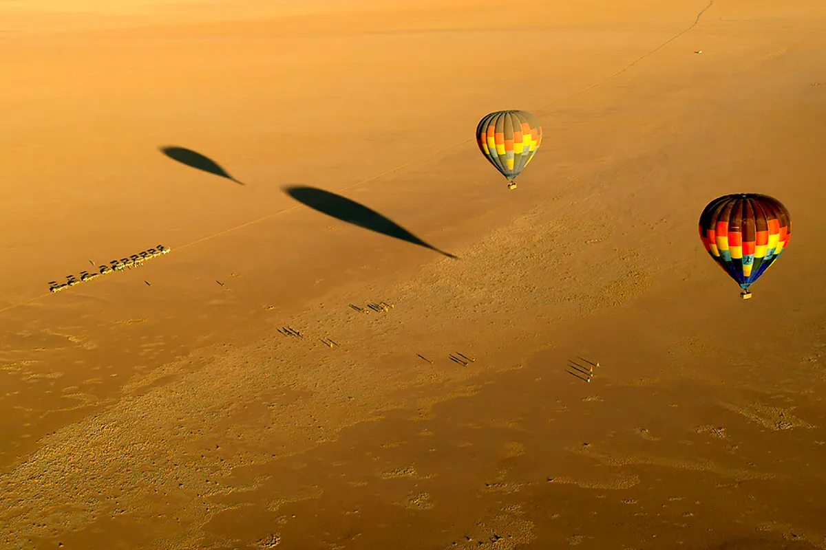 Vol en montgolfière au-dessus des dunes de Sossusvlei, Namibie